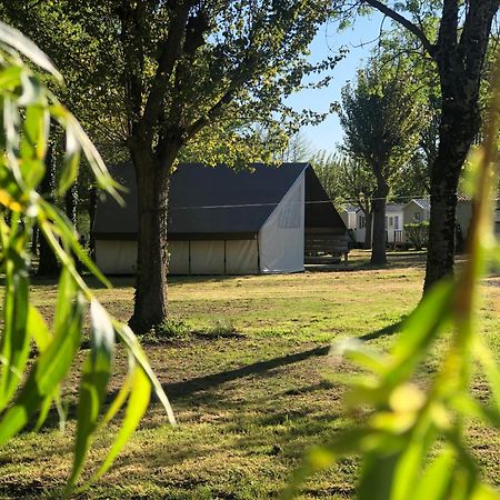 Camping Les Mancellieres Avrillé Exterior foto