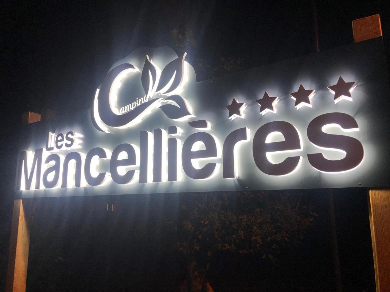 Camping Les Mancellieres Avrillé Exterior foto
